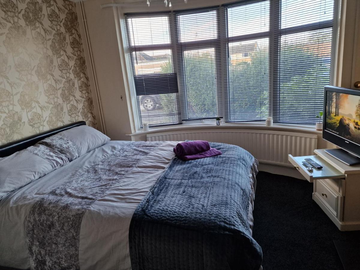 Shergold Rooms Swindon Eksteriør bilde